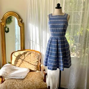 Blue & white vintage inspired dress with pockets